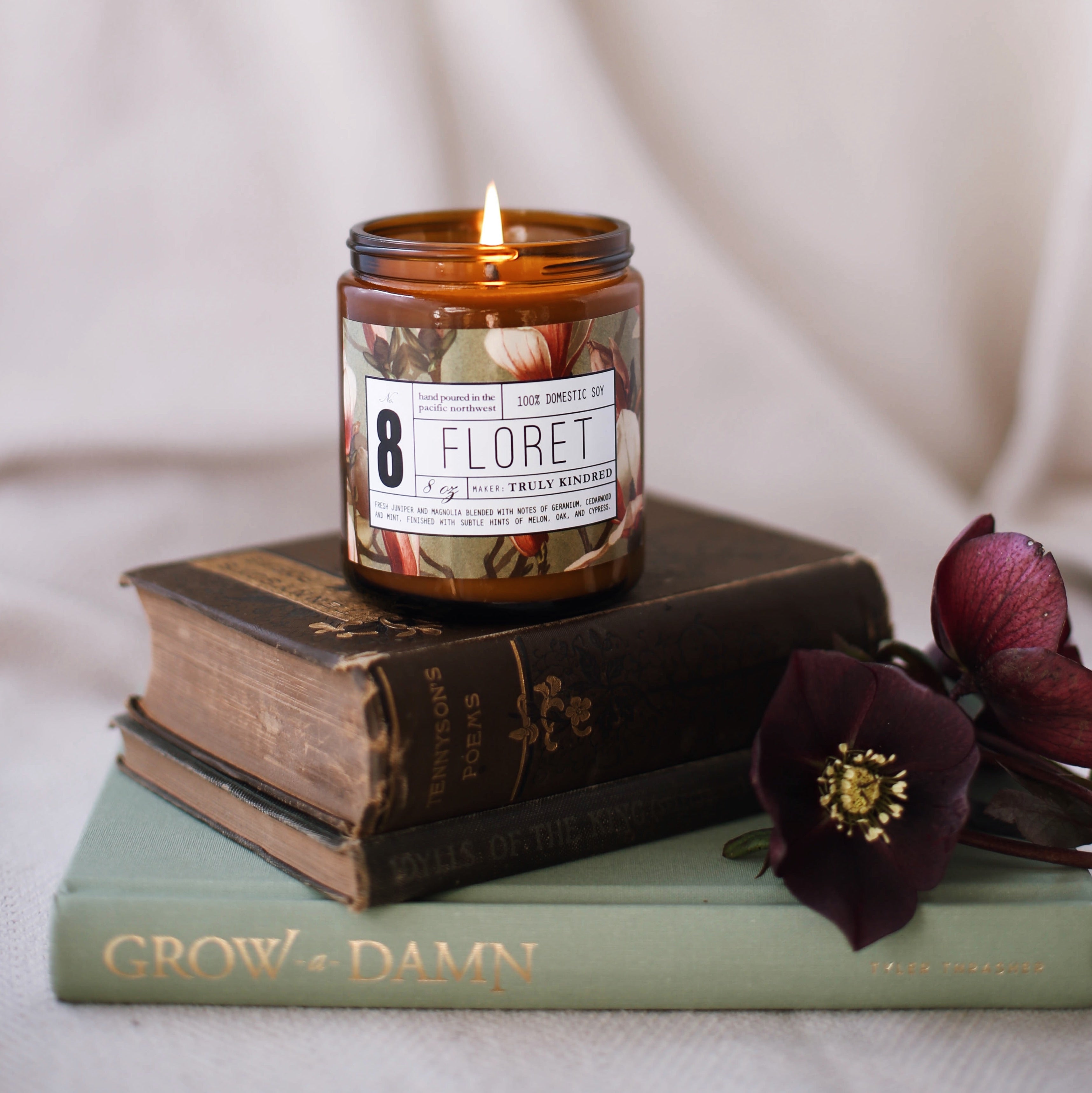 #8 Floret - 8oz Soy Candle